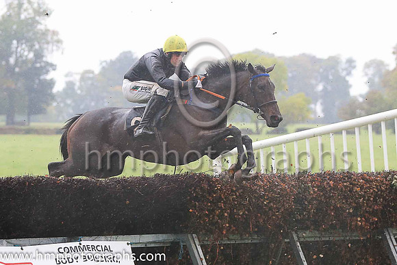 01st PRINCESS MONONOKE and B O'Neill ( 2 ,yellow and black qtrd ) Trainer: Colin Bowe,, Owner : Milestone Racing Partnership
