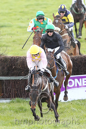 STORM HOME and M J O'Hare ( 11 , PINK  YELLOW CHECK; pink sleeves; yellow cap ) Trainer: Warren Ewing,, Owner : Warren Ewing