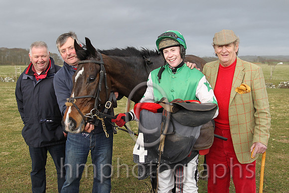01st Butlergrove King ( 4 )  H D Dunne - Trainer: Michael Goff - green  M Murray representing the sponsors of the race: Lagan Construction Group