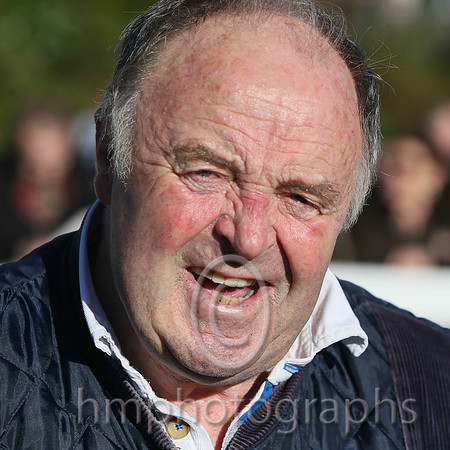 01st Fethard Player ( 1 , white, blue chevron ) and D.J. Mullins (3) - Trainer : W. F. Treacy - Owner : W. F. Treacy