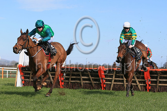 02nd Pont Du Gard and L P Dempsey ( 8 , orange  and green hoops ) Trainer - J P OBrien , Owner - John P McManus