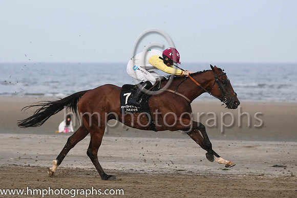 4 Usa and Mr S Crawford - - 4th (7 ,white, emerald green stars ) Trainer - S J Mahon