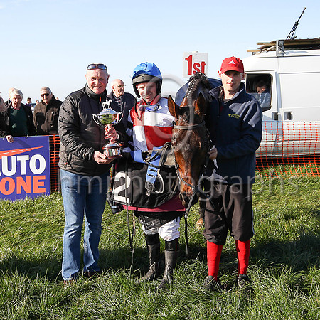 01st FELIX YONGER and N McParlan ( 2 , WHITE  RED QTD; white  black hooped sleeves; royal blue cap ) Trainer: C.A. McBratney , Owner : Samuel Downey James Marley
