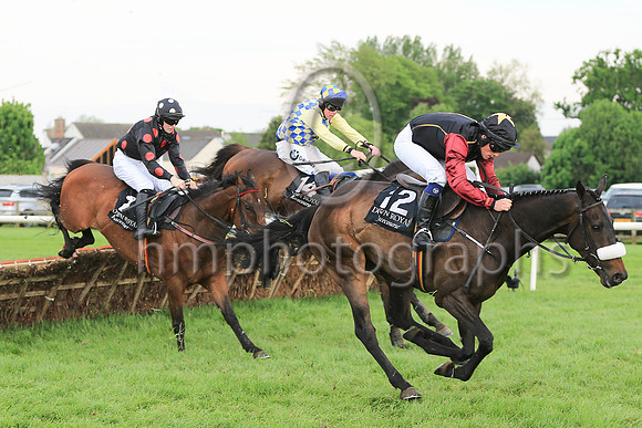 01st Zagnzig and A E Lynch ( 14 , yellow and blue check ) Trainer - H Smyth , Owner - H Smyth