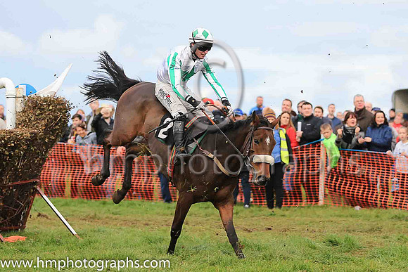 02nd ISLE ROAD and J c Barry ( 2 , WHITE,green star; white  green striped sleeves; white cap,green diamonds ) Trainer: Jason Cairns,, Owner : Frank McClean