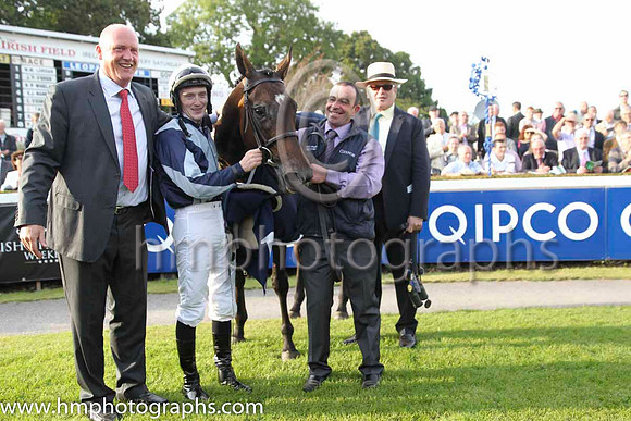 01 Fiesolana and W J Lee - - 01st (1 ,dark Blue, light blue cross sashes ) Trainer - W McCreery