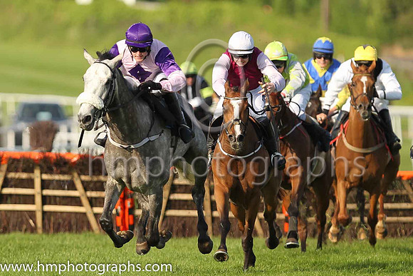 01st The Grey Lad and G.B. Noonan(7) (4 ,pink, purple diamond ), Trainer:Paul W. Flynn , Owner:Claire Kilmartin