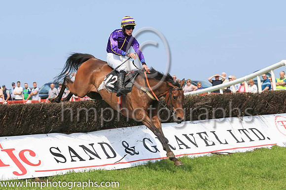 01st LITTLE MISS DARSI and l O'Carroll ( 12 , PURPLE,yellow seams; purple sleeves,yellow seams; yellow  purple striped cap ) Trainer: Cian Hughes,, Owner : James F. Dunne