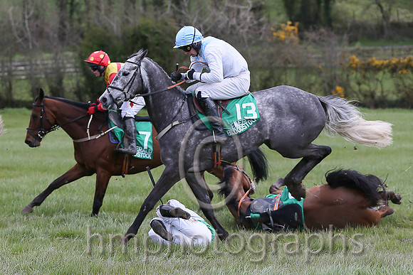 SECRET MAHLER and B O'Neill ( 12 , EMERALD GREEN,orange spots; white,orange spots sleeves; emerald green cap ) Trainer: Sean Thomas Doyle,, Owner : Syndicate Monbeg