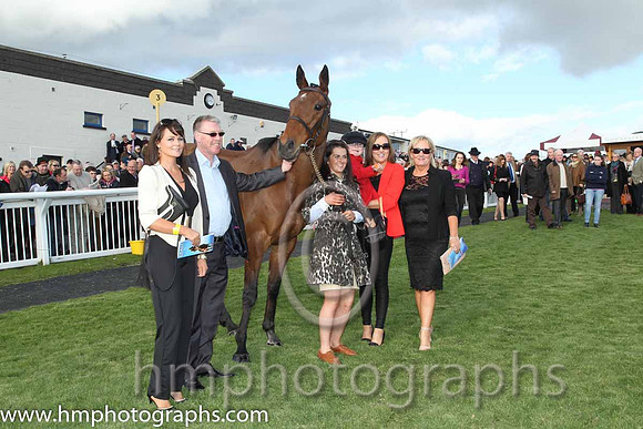 Carsonstown Boy  - second in the CGA Foxhunter Chase at Cheltenham - CU2D1212-25