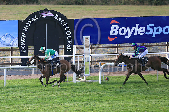 01st Bader Ginsburg and Cian MacRedmond (6, emerald green and light green diabolo)