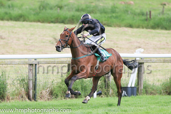 01st I Don't Get It (12 ,black, pink cross ) Jockey: G P Brouder(5) ,Trainer: Neill McCluskey