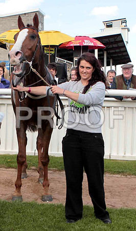 Race 1 - Bachelor Lad , Winner - CU2D9241-e