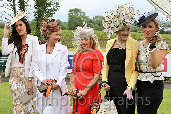 Five of the finalists in the Best Dressed Competion at Down Royal -FT8E5719-e