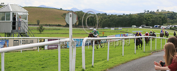 01st Montel Glory (13 , white, green stripe ) Jockey: Niall Moore7 , Trainer: Philip Fenton