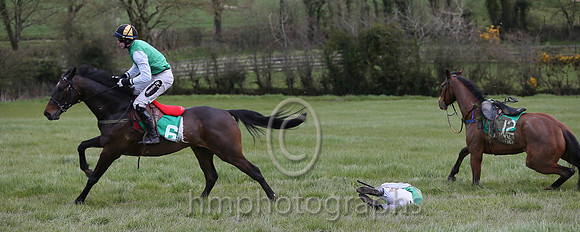 SECRET MAHLER and B O'Neill ( 12 , EMERALD GREEN,orange spots; white,orange spots sleeves; emerald green cap ) Trainer: Sean Thomas Doyle,, Owner : Syndicate Monbeg