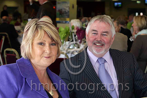 Jo and Edwin Orr - District Manager William Hill - FT8E4370-e2