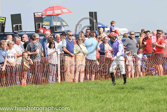 TULLYORIOR and R A Devine ( 10 , PURPLE; white sleeves; red cap,white star ) Trainer: Catherine Barry , Owner : Catherine Barry