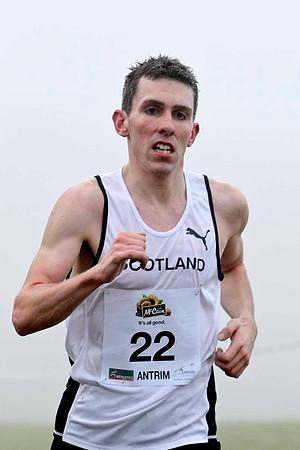 Andrew Douglas Inverclyde SCO, 19th in 28,30 - CU2D2987-e