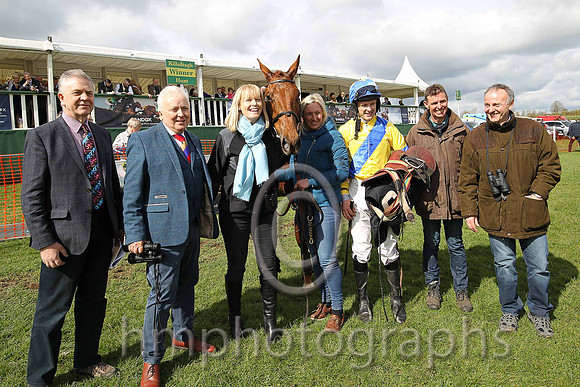 01st CASTLE CLYDE and M J O'Hare ( 6 , YELLOW,royal blue sash; yellow,royal blue armlet sleeves; royal blue cap,yellow star ) Trainer: George Stewart,, Owner : Stephanie Metcalfe