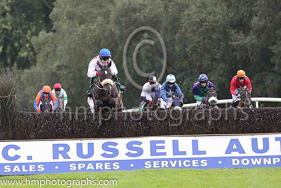 05th Master Bones and K C Sexton ( 3 , white, red stars ) Trainer - Peter Fahey , Owner - Mrs B Howard