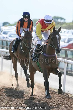 09th Shanes Passion and Kieran Callaghan(7) (11 ,blue, beige stripe ), Trainer:Jamie Albert Sloan , Owner:J.D. Birkmyre