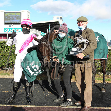 01st Fag An Bealach and D J OKeeffe ( 15 , white, pink sash ) Trainer - A L T Moore , Owner - Marcus Beresford  Athene Keatinge  T Murray