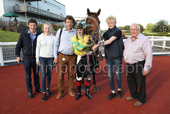 01st Guanabara Bay  Declan McDonogh (3, yellow, emerald green star) Trainer Adrian McGuinness, Owner Sean F Gallagher
