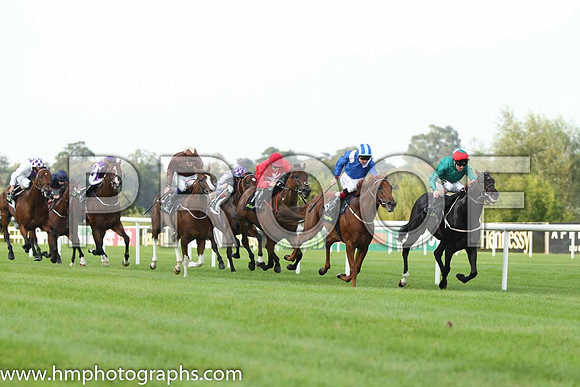 01 Bow Creek and J Fanning - - 01st (6 ,dark green, red cap ) Trainer - M Johnson
