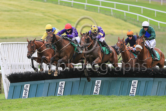 01st Shipwreck and A W Short 5 ( 13 , light blue and yellow hoops ) Trainer - C A McBratney , Owner - Templeburn Racing Syndicate