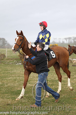01st Bidasse ( 6 )  B O'Neill - Trainer: Colin Bowe - green, red and green stripes sleeves
