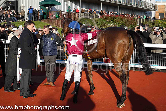 01st Valseur Lido and R Walsh ( 7 , maroon, white star, blue cap ) Trainer - H de Bromhead , Owner - Gigginstown House Stud