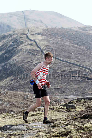 Andy Thorpe - Calder Valley Fell Runners - 43rd in 2.35.00 - FT8E1428-e