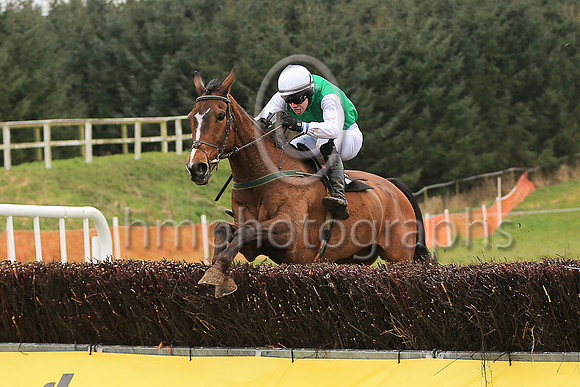 01st MILAN FLYER and PG McGuigan ( 7 , EMERALD GREEN; white sleeves; white cap ) Trainer: Gary McGill , Owner : Oran McGill