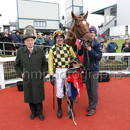 01st Melon and Ruby Walsh (2, yellow and black check) Trainer w P Mullins , Owner Mrs J Donnelly