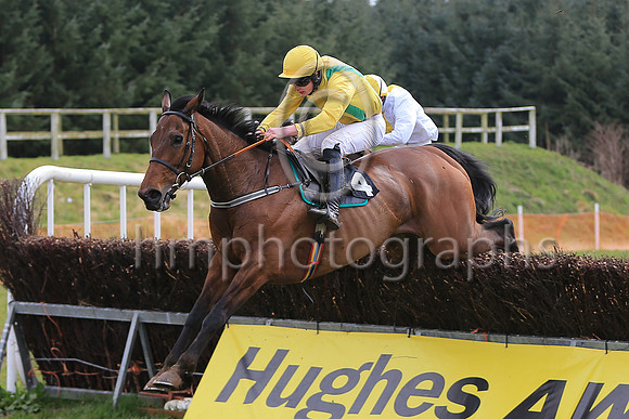 01st PACTE IN THE PARK (FR) and l J Murphy ( 4 , YELLOW,emerald green braces; yellow sleeves; yellow cap ) Trainer: Simon Kenny , Owner : Simon Kenny