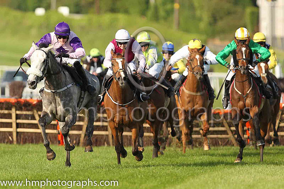 01st The Grey Lad and G.B. Noonan(7) (4 ,pink, purple diamond ), Trainer:Paul W. Flynn , Owner:Claire Kilmartin