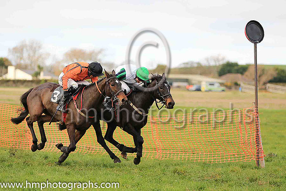 01st NICKEL and M J O'Hare ( 5 , WHITE; dark blue  emerald green striped sleeves; emerald green cap ) Trainer: J.G. Cosgrave,, Owner : Neville Reid
