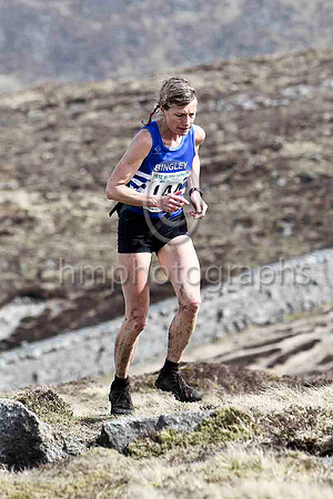 Aly Raw - Bingley - 76th overall 8th woman in 2.52.03 - FT8E1613-e