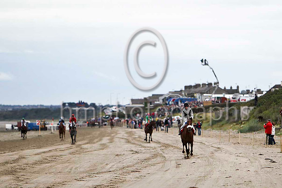 Racing on Laytown Beach 2011 - FT8E4310-e