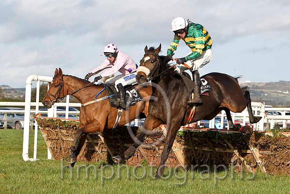 Slew Charm & A P Thornton - 3rd (13,pink, large purple spots ) & Thomas Edison & M P Walsh - 2nd (5,emerald, green and orange hoops - FT8E7983-e2