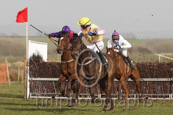 R3D2 - Ground Invasion & B G Crawford - winners hreads Big Kern & S Clements - 2nd  - FT8E3738-7