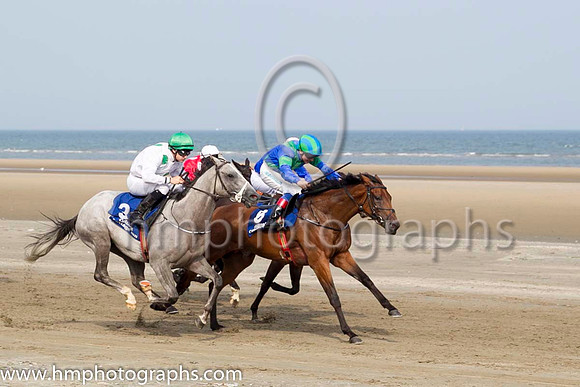 2 Al Fahida and C D Hayes - - 2nd (6 ,royal blue, emerald green cross sashes ) Trainer - A Oliver