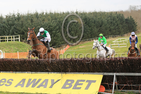 01st MILAN FLYER and PG McGuigan ( 7 , EMERALD GREEN; white sleeves; white cap ) Trainer: Gary McGill , Owner : Oran McGill