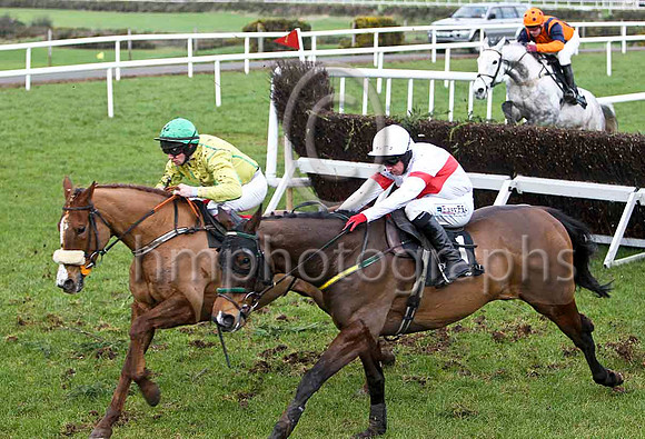 Awkward Moment & A P heskin - 3rd & Aitmatov & D J Condon - 5th -FT8E9058-e