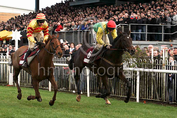 China Rock , Jockey B J Geraghty 3rd & Sizing Europe , Jockey A E Lynch - 2nd - CU2D1123-e2