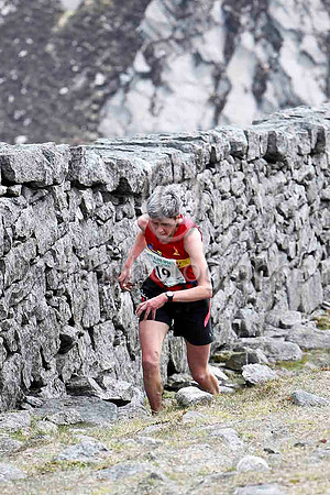 Angela Mudge - Carnethy Hill Running Club -Winner in 1:00:18 - FT8E3604-e