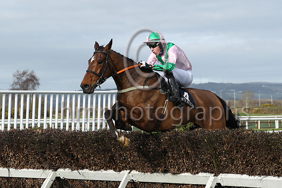 01st Goose Man and Mr Pat Taaffe7 ( 4 , pink, green chevron ) Trainer - T J Taaffe , Owner - Mrs Fitri Hay