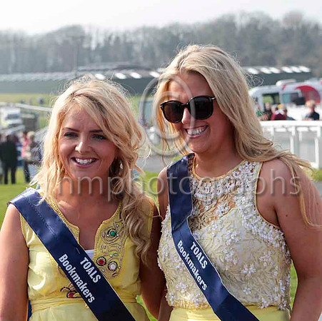 Toals Bookmakers girls - CU2D0545-e