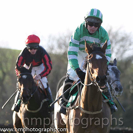 01 Rasco & R M Moran - winners (4, emerald green and white hoops) - FT8E1151-34
